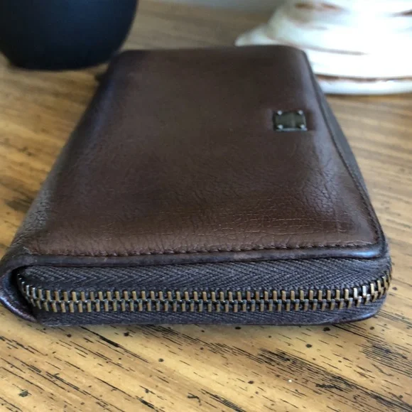 Dolce & Gabbana Leather Continental Wallet - Picture 6 of 11